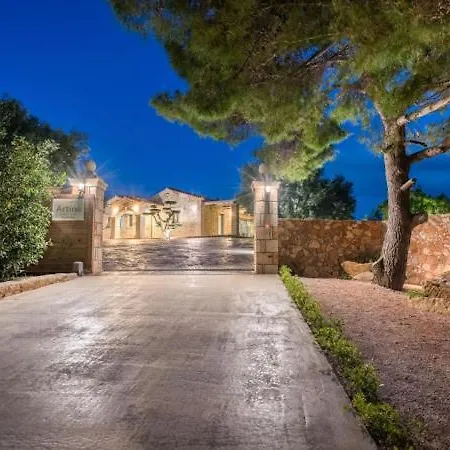 Lantställe Artina Luxury