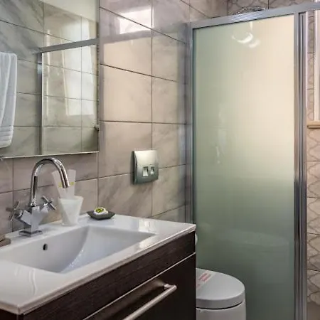 Artina Luxury