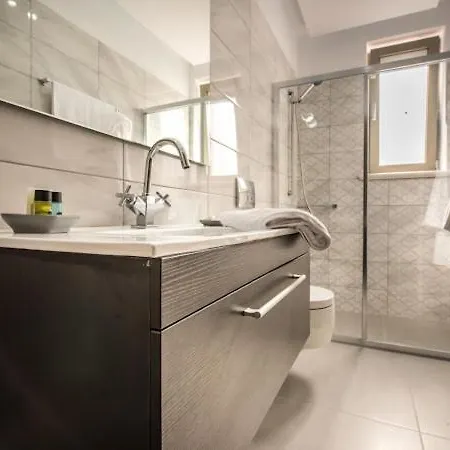 Artina Luxury