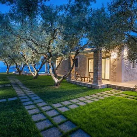 Artina Luxury
